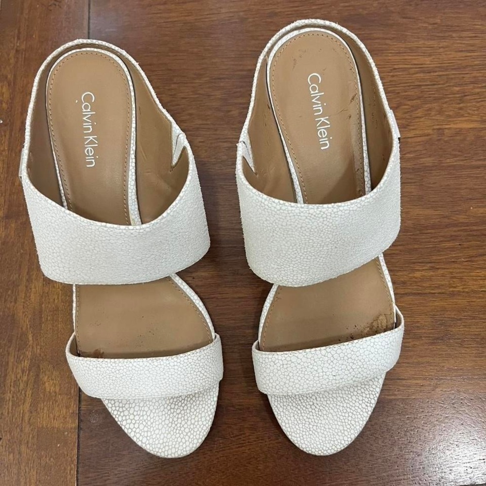 Calvin Klein CecilyWomen's Shoes Heels Size 8 Leather Metalic Party